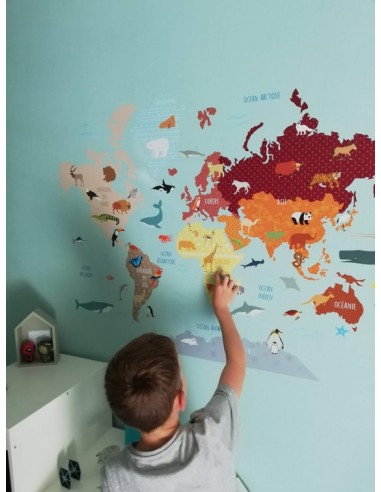 FRENCH Carte Du Monde Green CANVAS / World Map FRENCH Version/ Carte Du Monde  Enfant / Mappemonde Animaux / Décoration Murale Chambre Enfant 